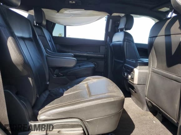 ✅ 2020 Ford Expedition XLT • VIN: 1FMJU1JT7LEA71755 • Lot: 82778705. Listed on Copart with 84,144 mi. Free auction sales archive from the USA and detailed vehicle history report at DreamBid. Image 11.