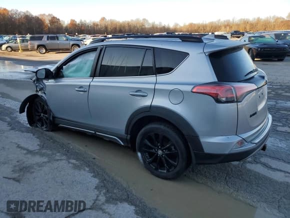 ✅ 2018 Toyota RAV4 XLE • VIN: 2T3RFREV9JW697972 • Lot: 92176305. Wystawiony na Copart z przebiegiem Nie podano. Bezpłatny archiwum sprzedaży aukcyjnych z USA i szczegółowy raport historii pojazdu na DreamBid. Zdjęcie 2.