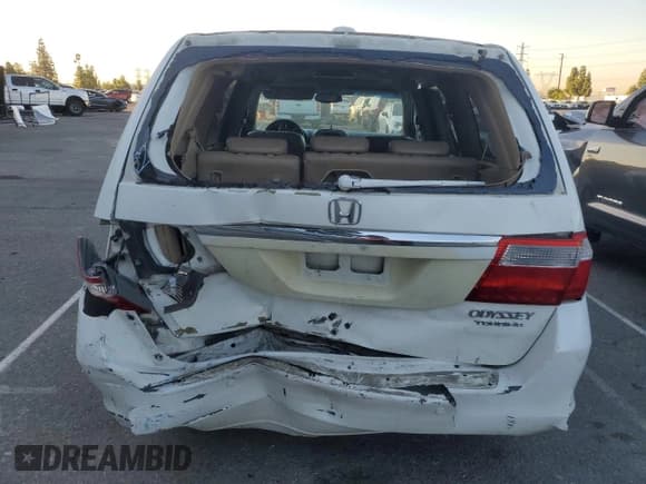 ✅ 2005 Honda Odyssey Touring • VIN: 5FNRL38865B017422 • Lot: 90631125. Listed on Copart with 158,365 mi. Free auction sales archive from the USA and detailed vehicle history report at DreamBid. Image 6.