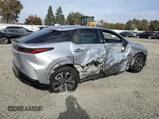 ✅ 2023 Lexus RZ 450e Premium • VIN: JTJAAAAB3PA012264 • Lot: 78655884. Wystawiony na Copart z przebiegiem 9 035 mil. Bezpłatny archiwum sprzedaży aukcyjnych z USA i szczegółowy raport historii pojazdu na DreamBid. Zdjęcie 3.