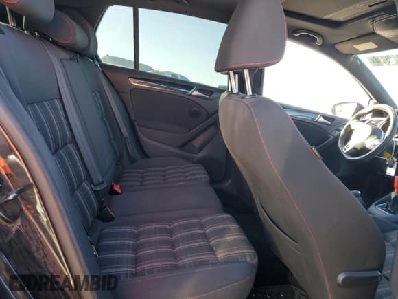 ✅ 2012 Volkswagen Golf GTI Autobahn • VIN: WVWGV7AJ3CW288002 • Lot: 83218924. Wystawiony na Copart z przebiegiem 101 522 mil. Bezpłatny archiwum sprzedaży aukcyjnych z USA i szczegółowy raport historii pojazdu na DreamBid. Zdjęcie 10.