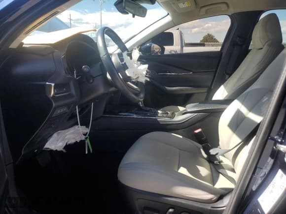 ✅ 2023 Mazda CX-30 S Carbon Edition • VIN: 3MVDMBCM3PM554378 • Lot: 50558075. Listed on Copart with 26,658 mi. Free auction sales archive from the USA and detailed vehicle history report at DreamBid. Image 7.