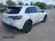 ✅ 2025 Honda HR-V Sport • VIN: 3CZRZ2H57SM730734 • Lot: 42732985. Wystawiony na IAAI z przebiegiem 20 951 mil. Bezpłatny archiwum sprzedaży aukcyjnych z USA i szczegółowy raport historii pojazdu na DreamBid. Zdjęcie 4.