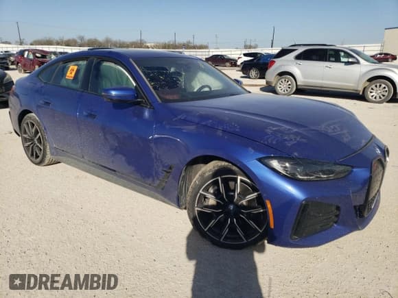 ✅ 2022 BMW i4 eDrive40 • VIN: WBY73AW05NFN20295 • Lot: 37802384. Wystawiony na Copart z przebiegiem Nie podano. Bezpłatny archiwum sprzedaży aukcyjnych z USA i szczegółowy raport historii pojazdu na DreamBid. Zdjęcie 4.