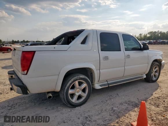 ✅ 2005 Chevrolet Avalanche Z66 • VIN: 3GNEC12Z05G285520 • Лот: 84756755. Опубликован ранее на Copart с пробегом 101 168 миль. Бесплатный доступ к архиву аукционных продаж из США и подробный отчёт об истории автомобиля на DreamBid. Изображение 3.