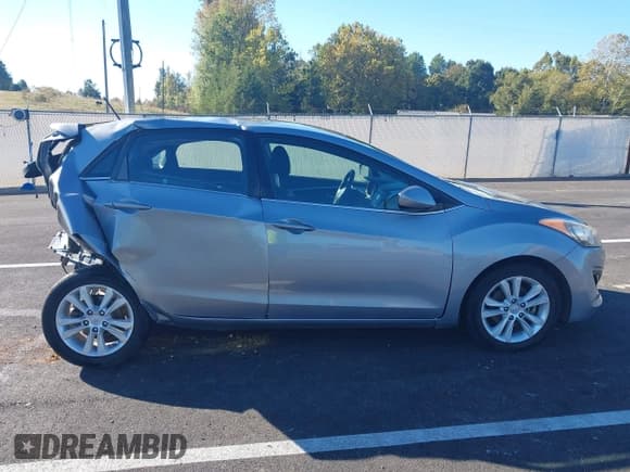 ✅ 2014 Hyundai Elantra • VIN: KMHD35LHXEU198539 • Lot: 43459378. Listed on IAAI with 103,617 mi. Free auction sales archive from the USA and detailed vehicle history report at DreamBid. Image 14.