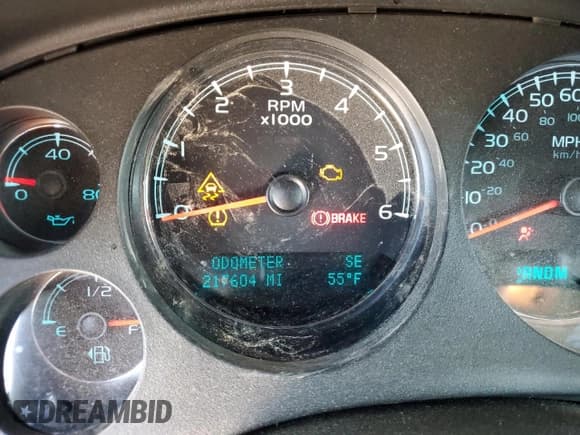 ✅ 2009 Chevrolet Suburban 2LT • VIN: 1GNFK26339R240189 • Lot: 69090664. Wystawiony na Copart z przebiegiem 217 604 mil. Bezpłatny archiwum sprzedaży aukcyjnych z USA i szczegółowy raport historii pojazdu na DreamBid. Zdjęcie 9.