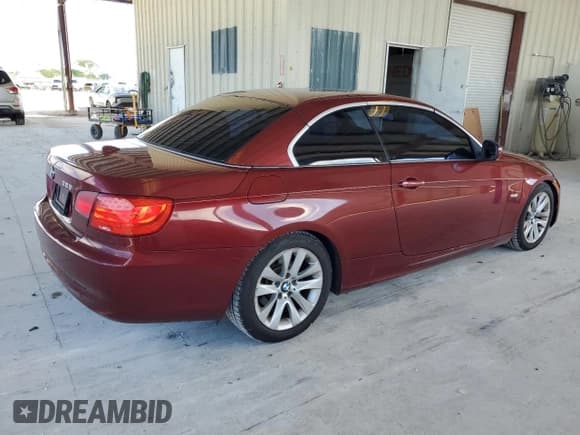 ✅ 2013 BMW 3 Series 328i • VIN: WBADW3C57DJ525658 • Лот: 71001055. Опубликован ранее на Copart с пробегом 122 024 миль. Бесплатный доступ к архиву аукционных продаж из США и подробный отчёт об истории автомобиля на DreamBid. Изображение 3.