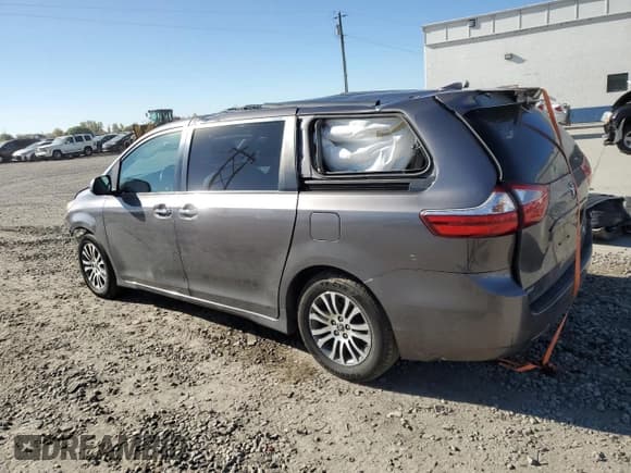 ✅ 2018 Toyota Sienna XLE • VIN: 5TDYZ3DC2JS934805 • Лот: 87314185. Опубликован ранее на Copart с пробегом 105 192 миль. Бесплатный доступ к архиву аукционных продаж из США и подробный отчёт об истории автомобиля на DreamBid. Изображение 2.