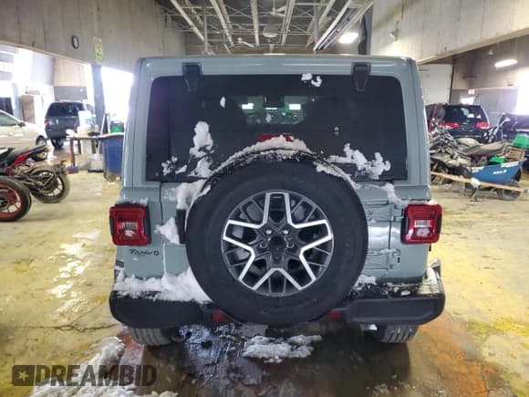 ✅ 2024 Jeep Wrangler Sahara • VIN: 1C4PJXEG3RW329991 • Lot: 87394494. Listed on Copart with 3,684 mi. Free auction sales archive from the USA and detailed vehicle history report at DreamBid. Image 6.