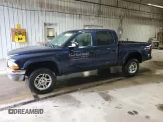 ✅ 2004 Dodge Dakota SLT • VIN: 1D7HG48N94S636938 • Лот: 81295284. Размещён на Copart с пробегом 131 963 миль миль. Получите бесплатный доступ к архиву аукционных продаж из США и посмотрите подробный отчёт об истории автомобиля на DreamBid. Изображение 1.
