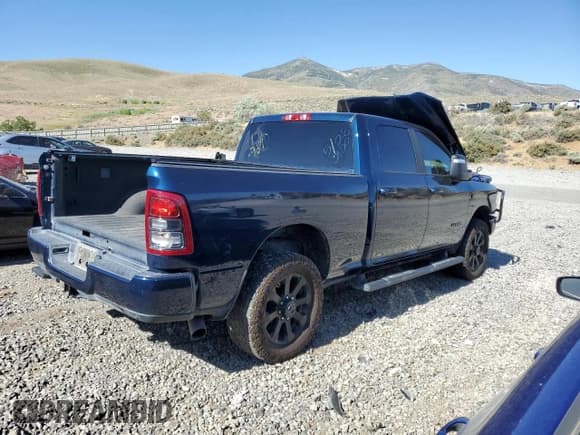 ✅ 2023 Ram 2500 Big Horn • VIN: 3C6UR5DL3PG502605 • Lot: 60808065. Wystawiony na Copart z przebiegiem 60 368 mil. Bezpłatny archiwum sprzedaży aukcyjnych z USA i szczegółowy raport historii pojazdu na DreamBid. Zdjęcie 3.