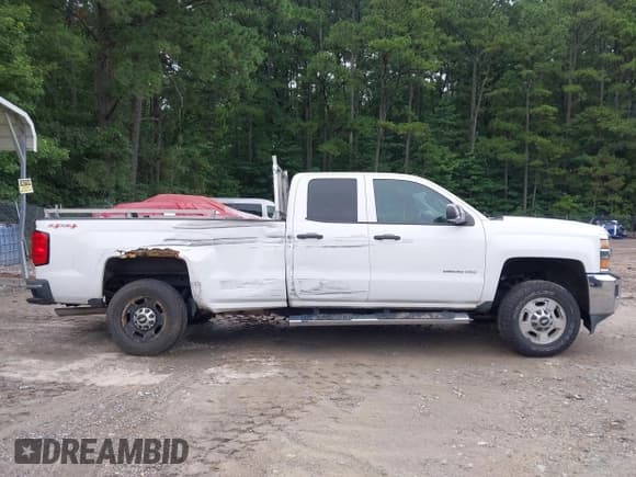 ✅ 2015 Chevrolet Silverado 2500HD LT • VIN: 1GC2KVEG5FZ103649 • Lot: 42713461. Wystawiony na IAAI z przebiegiem 166 995 mil. Bezpłatny archiwum sprzedaży aukcyjnych z USA i szczegółowy raport historii pojazdu na DreamBid. Zdjęcie 13.