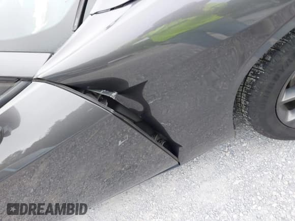 ✅ 2018 Dodge Challenger GT • VIN: 2C3CDZGG8JH322928 • Lot: 42811395. Listed on IAAI with 109,044 mi. Free auction sales archive from the USA and detailed vehicle history report at DreamBid. Image 19.