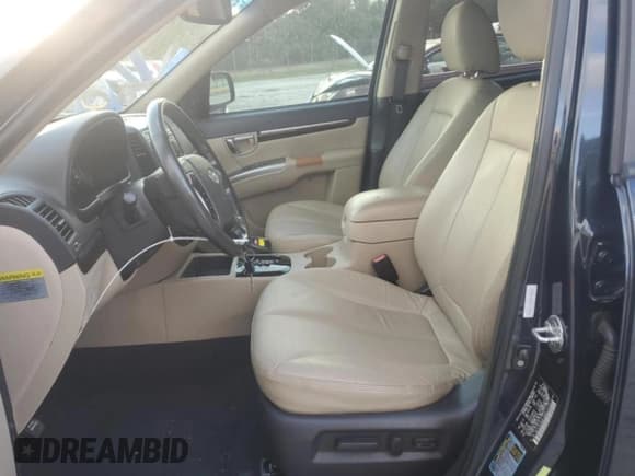 ✅ 2011 Hyundai Santa Fe Limited • VIN: 5XYZK3AB1BG010536 • Lot: 80678444. Listed on Copart with 80,341 mi. Free auction sales archive from the USA and detailed vehicle history report at DreamBid. Image 7.