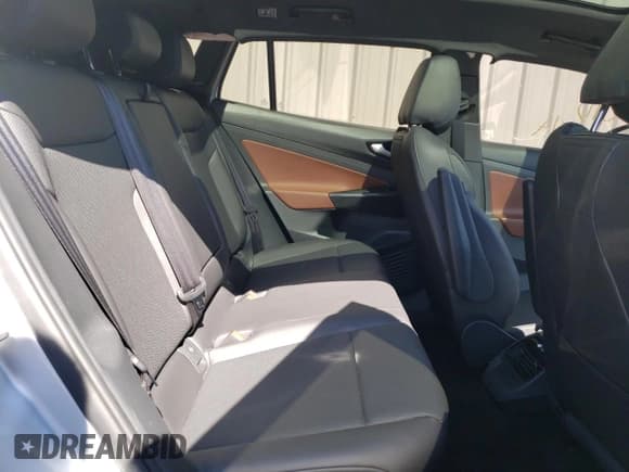 ✅ 2021 Volkswagen ID.4 Pro S • VIN: WVGTMPE20MP022092 • Лот: 63697962. Опубликован ранее на Copart с пробегом Не указан. Бесплатный доступ к архиву аукционных продаж из США и подробный отчёт об истории автомобиля на DreamBid. Изображение 6.