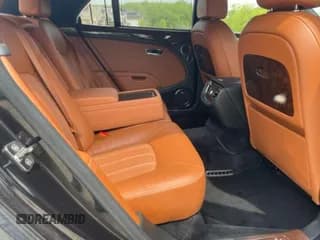 ✅ 2011 Bentley Mulsanne • VIN: SCBBB7ZHXBC015274 • Lot: 84595904. Wystawiony na Copart z przebiegiem 37 200 mil. Bezpłatny archiwum sprzedaży aukcyjnych z USA i szczegółowy raport historii pojazdu na DreamBid. Zdjęcie 6.
