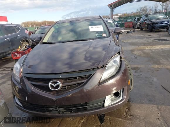 ✅ 2011 Mazda 6 i Touring • VIN: 1YVHZ8CH8B5M06133 • Lot: 41213085. Listed on IAAI with 144,098 mi. Free auction sales archive from the USA and detailed vehicle history report at DreamBid. Image 12.