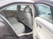 ✅ 2016 Ford Taurus SEL • VIN: 1FAHP2E81GG138775 • Лот: 43606670. Опубликован ранее на IAAI с пробегом 194 209 миль. Бесплатный доступ к архиву аукционных продаж из США и подробный отчёт об истории автомобиля на DreamBid. Изображение 8.