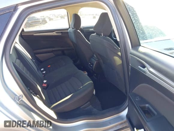 ✅ 2020 Ford Fusion SE • VIN: 3FA6P0HD5LR108296 • Lot: 43494554. Listed on IAAI with 46,189 mi. Free auction sales archive from the USA and detailed vehicle history report at DreamBid. Image 8.