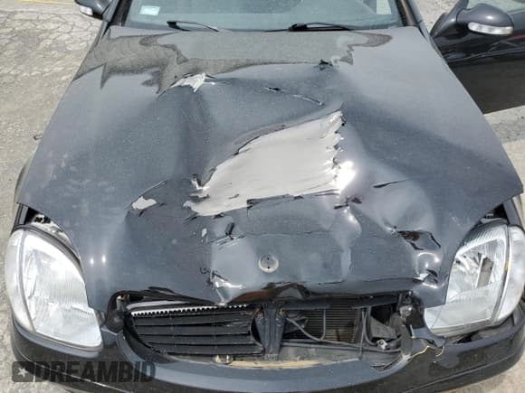 ✅ 2002 Mercedes-Benz SLK 320 • VIN: WDBKK65FX2F237273 • Лот: 61068345. Опубликован ранее на Copart с пробегом 193 304 миль. Бесплатный доступ к архиву аукционных продаж из США и подробный отчёт об истории автомобиля на DreamBid. Изображение 11.