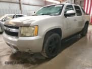 ✅ 2007 Chevrolet Avalanche 1LT • VIN: 3GNFK12307G145313 • Lot: 81746835. Listed on Copart with 136,215 mi. Free auction sales archive from the USA and detailed vehicle history report at DreamBid. Image 1.