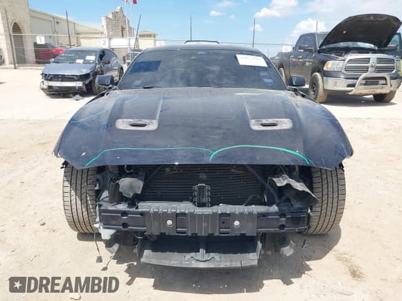 ✅ 2021 Ford Mustang EcoBoost • VIN: 1FA6P8TH4M5113017 • Lot: 42873186. Wystawiony na IAAI z przebiegiem 82 059 mil. Bezpłatny archiwum sprzedaży aukcyjnych z USA i szczegółowy raport historii pojazdu na DreamBid. Zdjęcie 13.