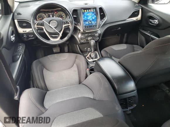 ✅ 2014 Jeep Cherokee Latitude • VIN: 1C4PJLCS5EW116177 • Lot: 61629875. Listed on Copart with 105,037 mi. Free auction sales archive from the USA and detailed vehicle history report at DreamBid. Image 8.