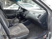 ✅ 1999 Honda Accord DX • VIN: 1HGCF8541XA068285 • Lot: 41152573. Listed on IAAI with 185,879 mi. Free auction sales archive from the USA and detailed vehicle history report at DreamBid. Image 5.