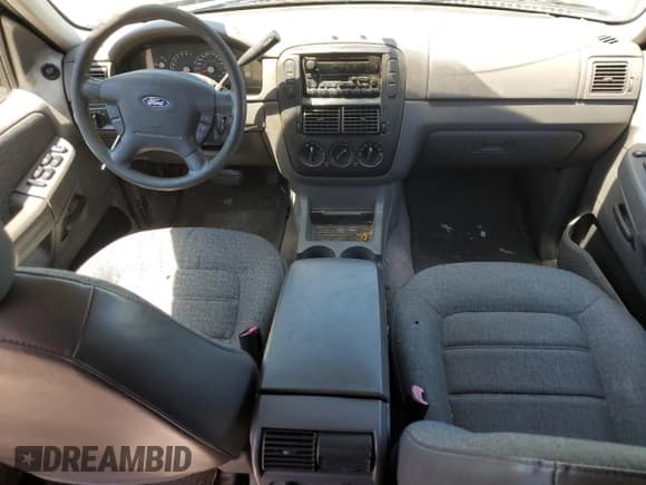 ✅ 2003 Ford Explorer XLS • VIN: 1FMZU72K33UA28547 • Lot: 57717395. Listed on Copart with 95,405 mi. Free auction sales archive from the USA and detailed vehicle history report at DreamBid. Image 8.