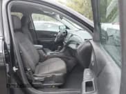 ✅ 2018 Chevrolet Equinox LT • VIN: 2GNAXJEV4J6197183 • Lot: 43381774. Wystawiony na IAAI z przebiegiem 250 059 mil. Bezpłatny archiwum sprzedaży aukcyjnych z USA i szczegółowy raport historii pojazdu na DreamBid. Zdjęcie 5.