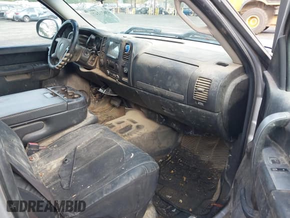 ✅ 2013 Chevrolet Silverado 1500 LT • VIN: 1GCRKSE77DZ206386 • Лот: 43631247. Опубликован ранее на IAAI с пробегом 165 994 миль. Бесплатный доступ к архиву аукционных продаж из США и подробный отчёт об истории автомобиля на DreamBid. Изображение 5.