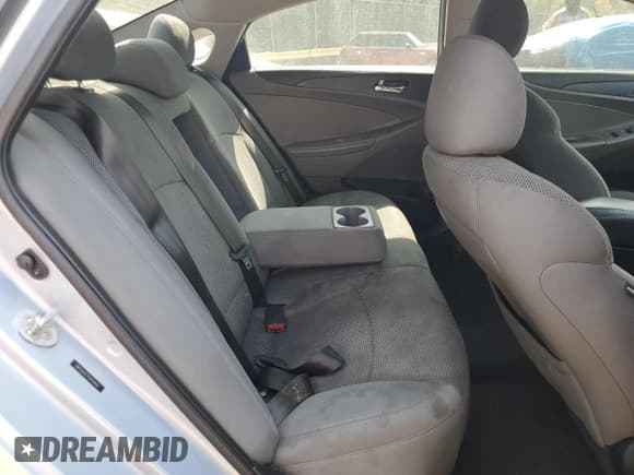 ✅ 2014 Hyundai Sonata GLS • VIN: 5NPEB4AC7EH919830 • Lot: 69329294. Listed on Copart with 173,973 mi. Free auction sales archive from the USA and detailed vehicle history report at DreamBid. Image 10.
