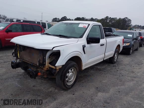 ✅ 2022 Ford F-150 XL • VIN: 1FTMF1CB0NKD83212 • Lot: 41540720. Wystawiony na IAAI z przebiegiem 80 028 mil. Bezpłatny archiwum sprzedaży aukcyjnych z USA i szczegółowy raport historii pojazdu na DreamBid. Zdjęcie 2.