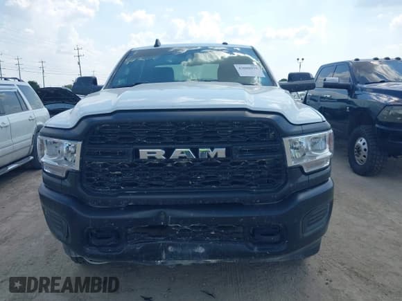 ✅ 2022 Ram 2500 Tradesman • VIN: 3C6UR5CJ3NG298322 • Lot: 43000975. Listed on IAAI with 97,692 mi. Free auction sales archive from the USA and detailed vehicle history report at DreamBid. Image 12.