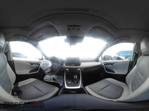 ✅ 2019 Toyota RAV4 Hybrid Limited • VIN: 2T3DWRFV3KW024511 • Lot: 43544255. Listed on IAAI with 192,304 mi. Free auction sales archive from the USA and detailed vehicle history report at DreamBid. Image 20.