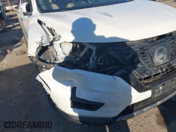 ✅ 2017 Nissan Rogue SV • VIN: JN8AT2MT2HW148045 • Lot: 43544582. Listed on IAAI with 115,334 mi. Free auction sales archive from the USA and detailed vehicle history report at DreamBid. Image 6.