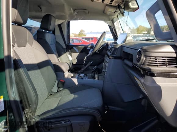 ✅ 2024 Ineos Grenadier • VIN: SC6GM1CA4RF012628 • Lot: 86495955. Wystawiony na Copart z przebiegiem Nie podano. Bezpłatny archiwum sprzedaży aukcyjnych z USA i szczegółowy raport historii pojazdu na DreamBid. Zdjęcie 7.