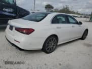 ✅ 2021 Mercedes-Benz E 350 • VIN: W1KZF8DB8MB005558 • Lot: 79322553. Wystawiony na Copart z przebiegiem 22 026 mil. Bezpłatny archiwum sprzedaży aukcyjnych z USA i szczegółowy raport historii pojazdu na DreamBid. Zdjęcie 3.