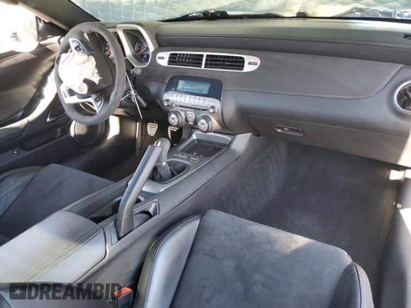 ✅ 2015 Chevrolet Camaro Z/28 • VIN: 2G1FZ1EEXF9700223 • Лот: 88820025. Опубликован ранее на Copart с пробегом 26 071 миль. Бесплатный доступ к архиву аукционных продаж из США и подробный отчёт об истории автомобиля на DreamBid. Изображение 8.