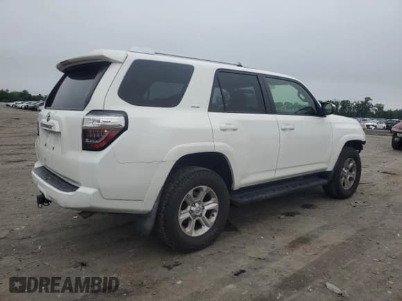 ✅ 2018 Toyota 4Runner SR5 • VIN: JTEBU5JR1J5576543 • Lot: 61233805. Listed on Copart with 161,107 mi. Free auction sales archive from the USA and detailed vehicle history report at DreamBid. Image 3.