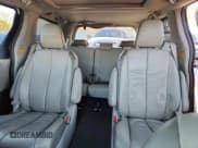 ✅ 2012 Toyota Sienna XLE • VIN: 5TDYK3DC1CS260573 • Лот: 89514755. Опубликован ранее на Copart с пробегом 137 699 миль. Бесплатный доступ к архиву аукционных продаж из США и подробный отчёт об истории автомобиля на DreamBid. Изображение 10.