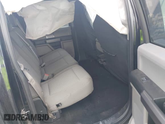 ✅ 2019 Ford F-150 XL • VIN: 1FTFW1E48KFB94013 • Lot: 43126575. Listed on IAAI with 139,657 mi. Free auction sales archive from the USA and detailed vehicle history report at DreamBid. Image 8.