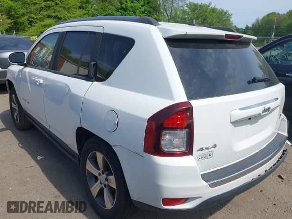 ✅ 2016 Jeep Compass Latitude • VIN: 1C4NJDEB6GD791805 • Lot: 42214554. Listed on IAAI with 95,064 mi. Free auction sales archive from the USA and detailed vehicle history report at DreamBid. Image 3.