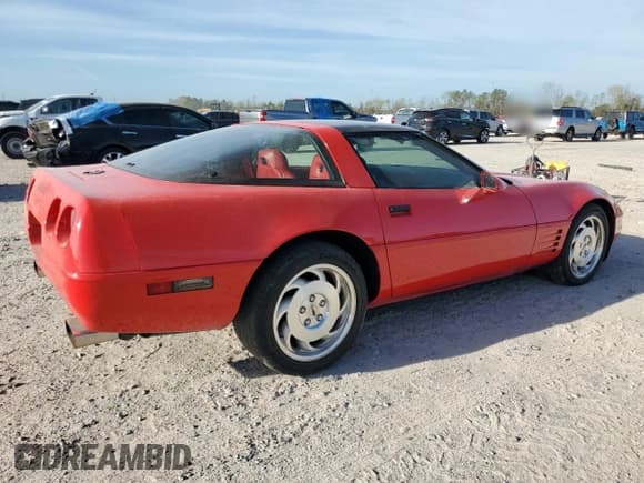 ✅ 1994 Chevrolet Corvette • VIN: 1G1YY22P8R5114158 • Lot: 49653625. Wystawiony na Copart z przebiegiem Nie podano. Bezpłatny archiwum sprzedaży aukcyjnych z USA i szczegółowy raport historii pojazdu na DreamBid. Zdjęcie 3.
