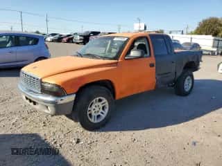2001 Dodge Dakota Sport z VIN 1B7GL2AZ11S102511, wystawiony jako Copart lot #73151804 z przebiegiem 261 204 mil mil oraz Szkoda całkowita • Salvage title. Historia ofert i sprzedaży dostępna na DreamBid. Obrazek 1.