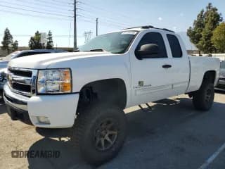 ✅ 2009 Chevrolet Silverado 1500 LT • VIN: 1GCEC29C89Z253033 • Lot: 56159375. Wystawiony na Copart z przebiegiem 165 688 mil. Bezpłatny archiwum sprzedaży aukcyjnych z USA i szczegółowy raport historii pojazdu na DreamBid. Zdjęcie 1.