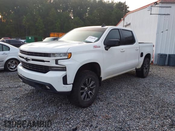 ✅ 2020 Chevrolet Silverado 1500 RST • VIN: 3GCUYEET9LG110801 • Lot: 43146146. Listed on IAAI with 145,879 mi. Free auction sales archive from the USA and detailed vehicle history report at DreamBid. Image 18.