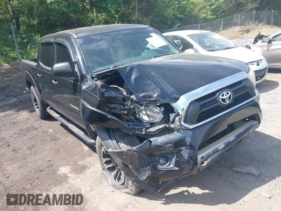 ✅ 2013 Toyota Tacoma • VIN: 5TFJX4CN6DX034147 • Lot: 42278388. Listed on IAAI with 207,685 mi. Free auction sales archive from the USA and detailed vehicle history report at DreamBid. Image 1.