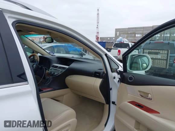 ✅ 2011 Lexus RX 350 • VIN: 2T2ZK1BA4BC061949 • Lot: 42433816. Wystawiony na IAAI z przebiegiem 165 899 mil. Bezpłatny archiwum sprzedaży aukcyjnych z USA i szczegółowy raport historii pojazdu na DreamBid. Zdjęcie 5.